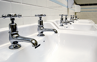 Bild på vattenkranar